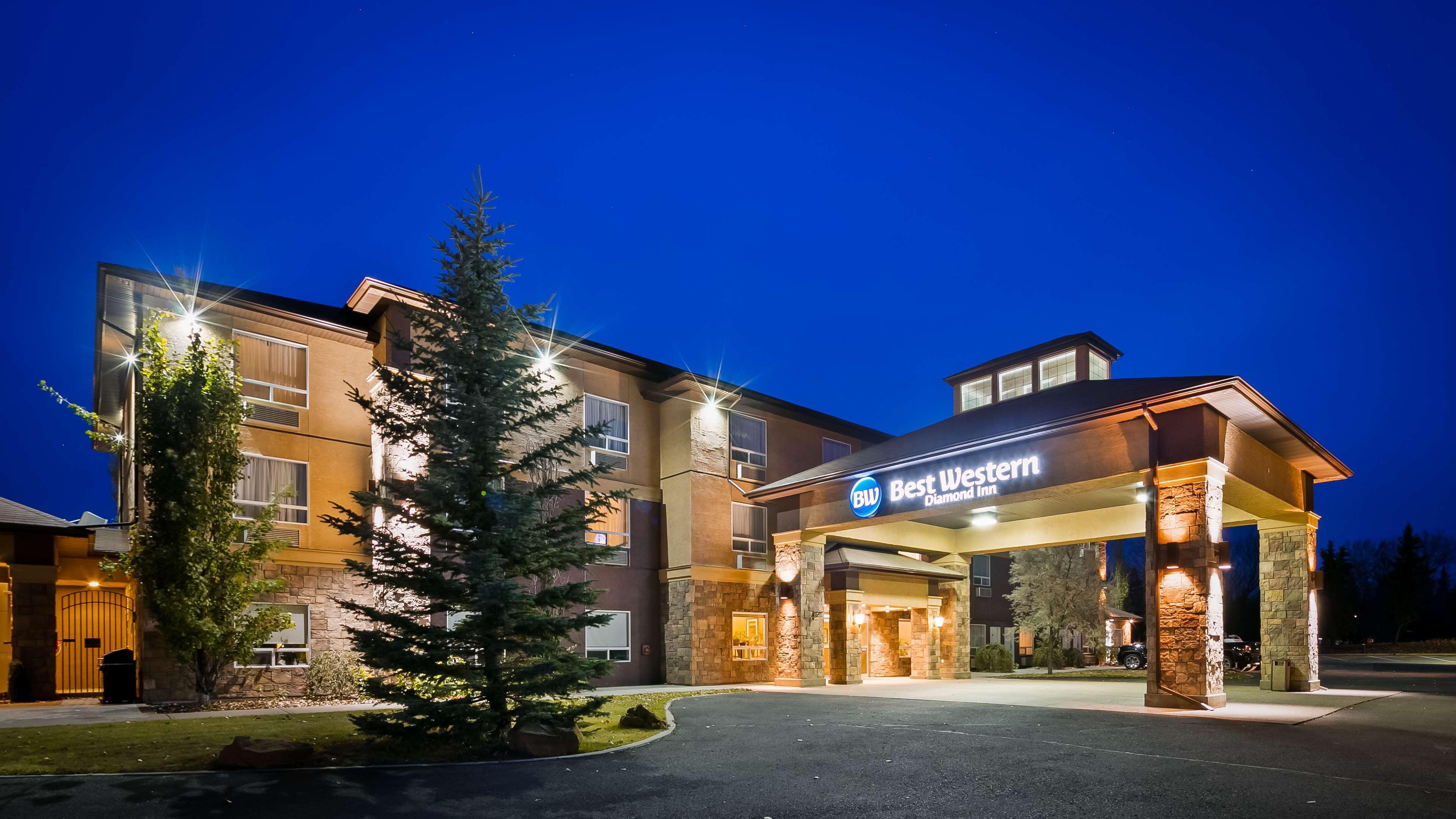 Best Western Diamond Inn Three Hills Bagian luar foto